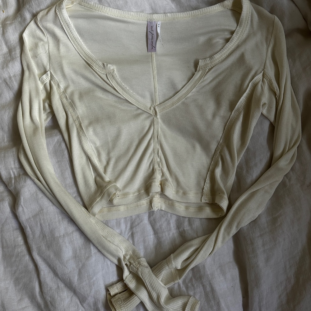 UO | Out From Under Long Sleeved Crop Tee
